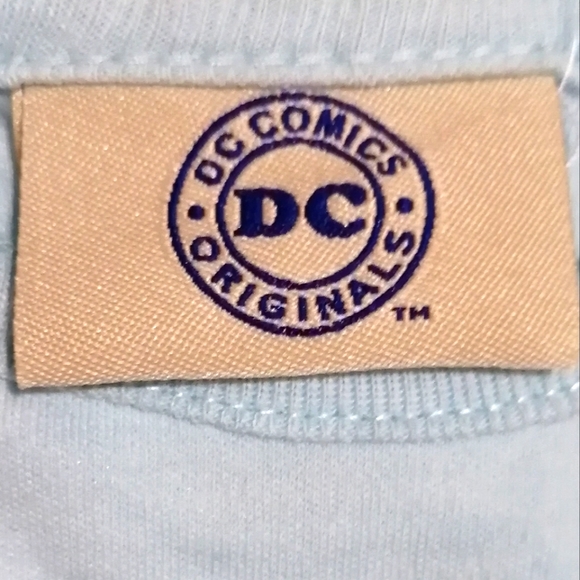 🔥SALE🔥 Wonder Woman DC Comics Baby Girl's Onesie Bodysuit NWT Size 0-3 Months - Picture 5 of 7